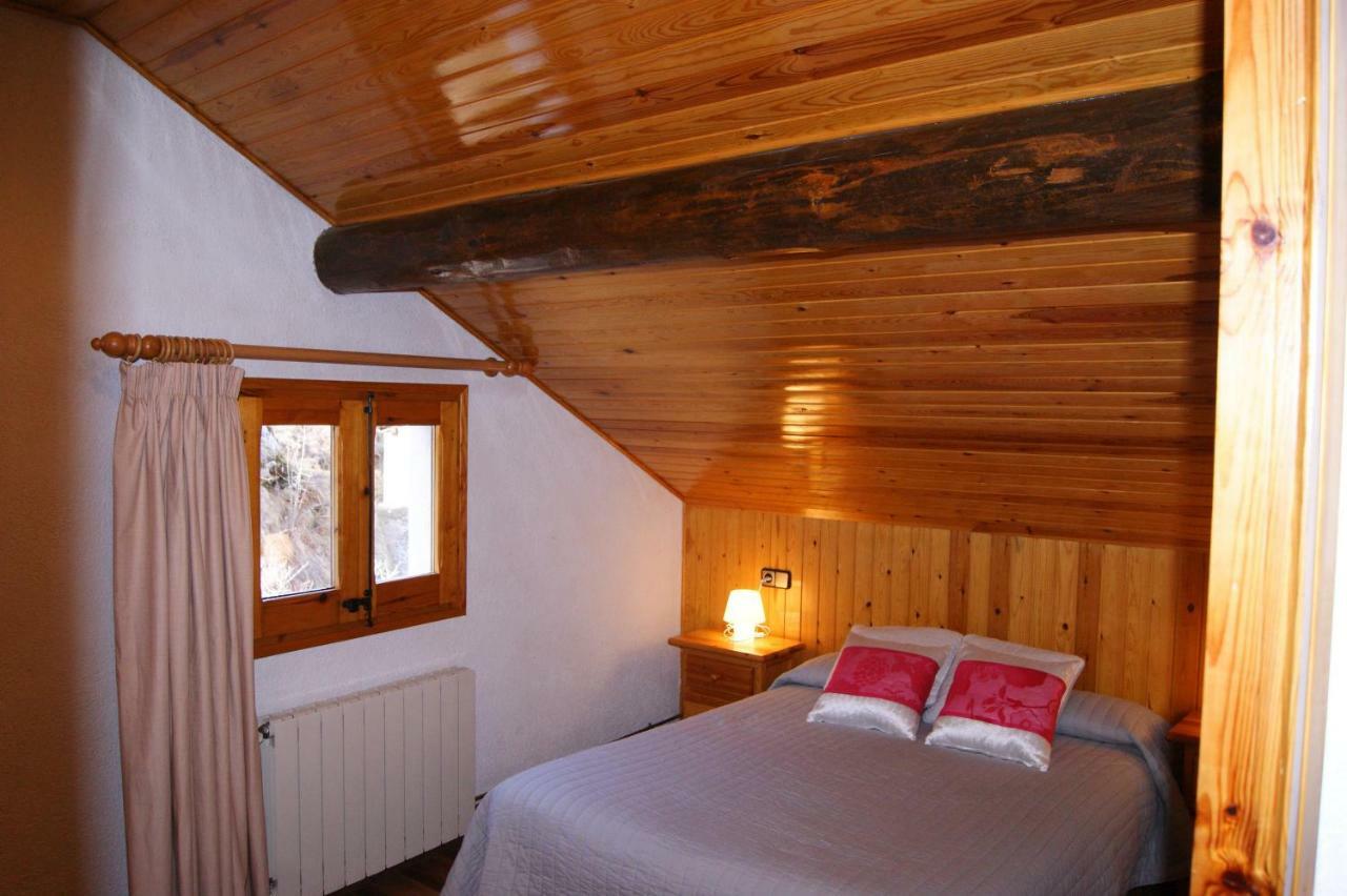 Apartaments Pont Romanic 에스포트 외부 사진