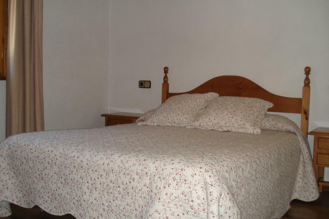 Apartaments Pont Romanic 에스포트 외부 사진